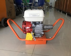 MÁY ĐẦM DÙI HONDA GX160 (5,5HP) THÁI LAN - KHUNG U